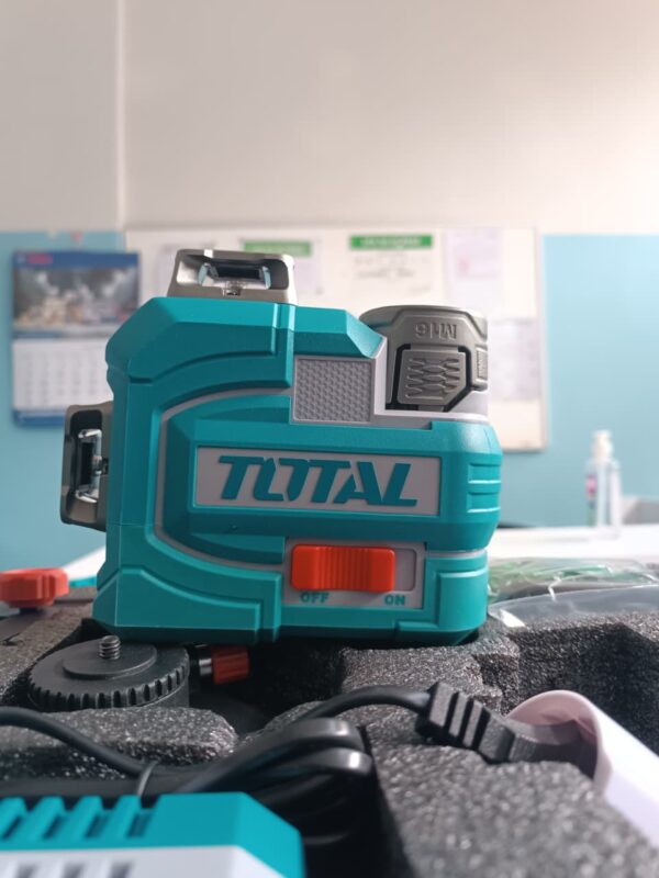 TOTAL 3D LINE LASER LEVEL (GREEN LINE)